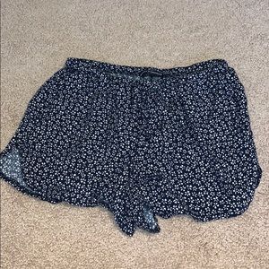 brandy melville flowy shorts